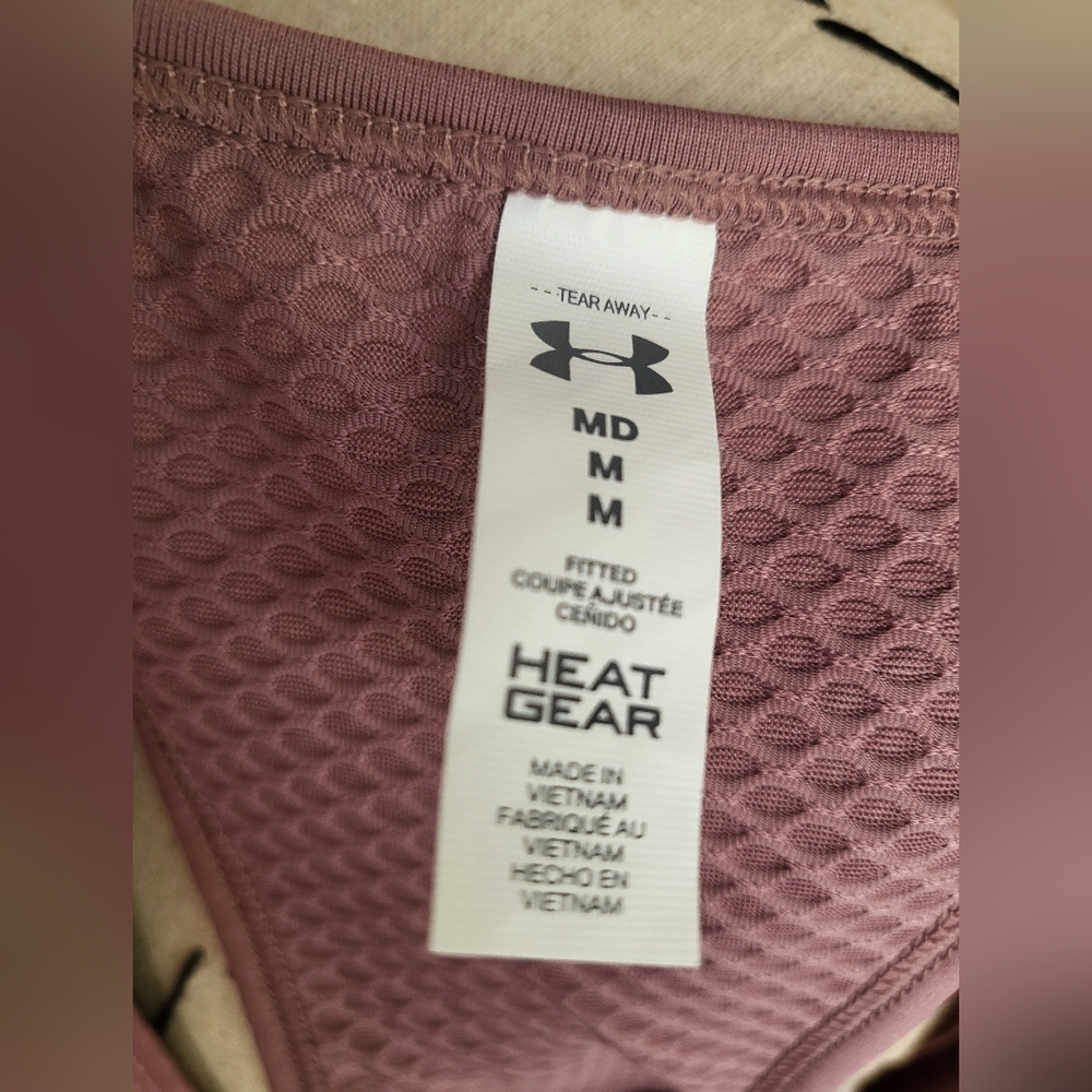 NWOT Under Armour Heat Gear Fitted Athletic Tank size M - Picture 8 of 8